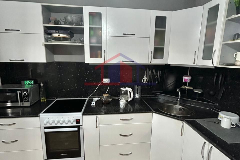 Продаётся 2-комнатная квартира, 65 м²
