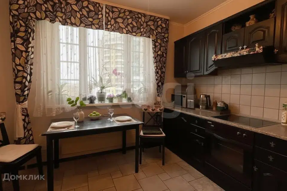 Продаётся 2-комнатная квартира, 58.3 м²