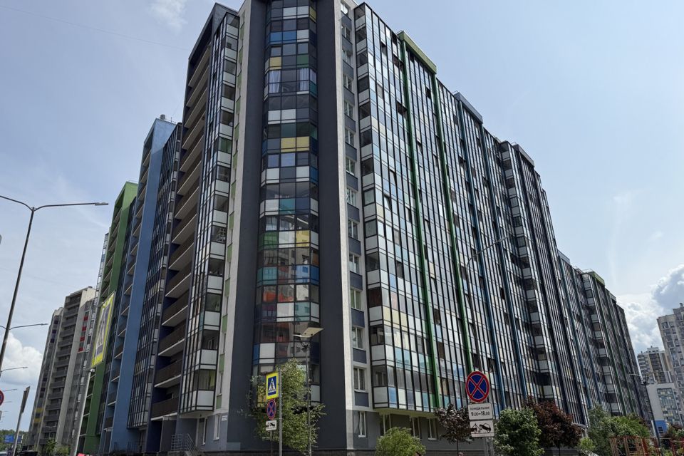 Продаётся 1-комнатная квартира, 43.3 м²