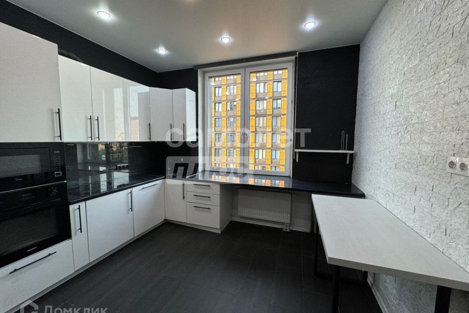 Сдаётся 2-комнатная квартира, 56 м²
