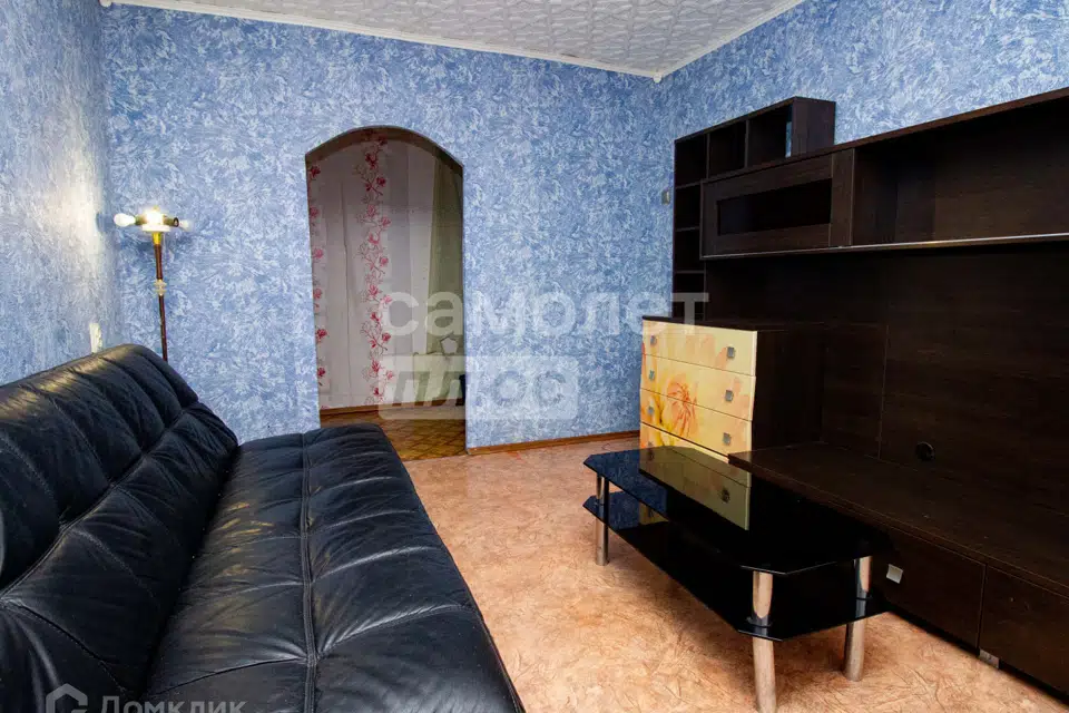 Продаётся комната в 6-комн. квартире, 12.76 м²