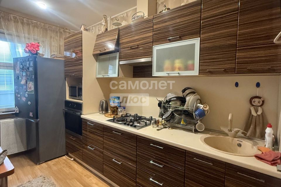 Продаётся 3-комнатная квартира, 70.8 м²