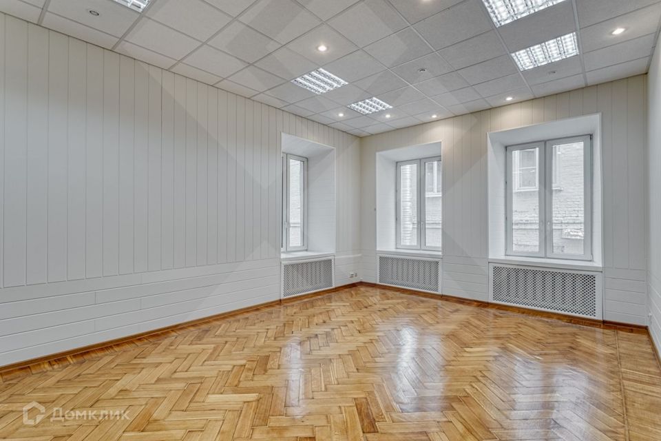 Продаётся 4-комнатная квартира, 110.2 м²