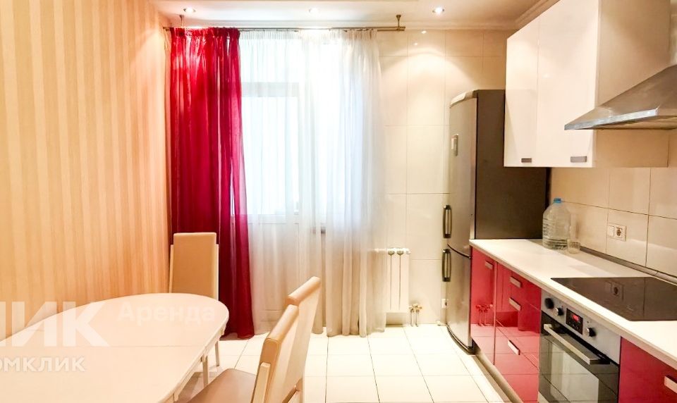 Сдаётся 2-комнатная квартира, 72.3 м²