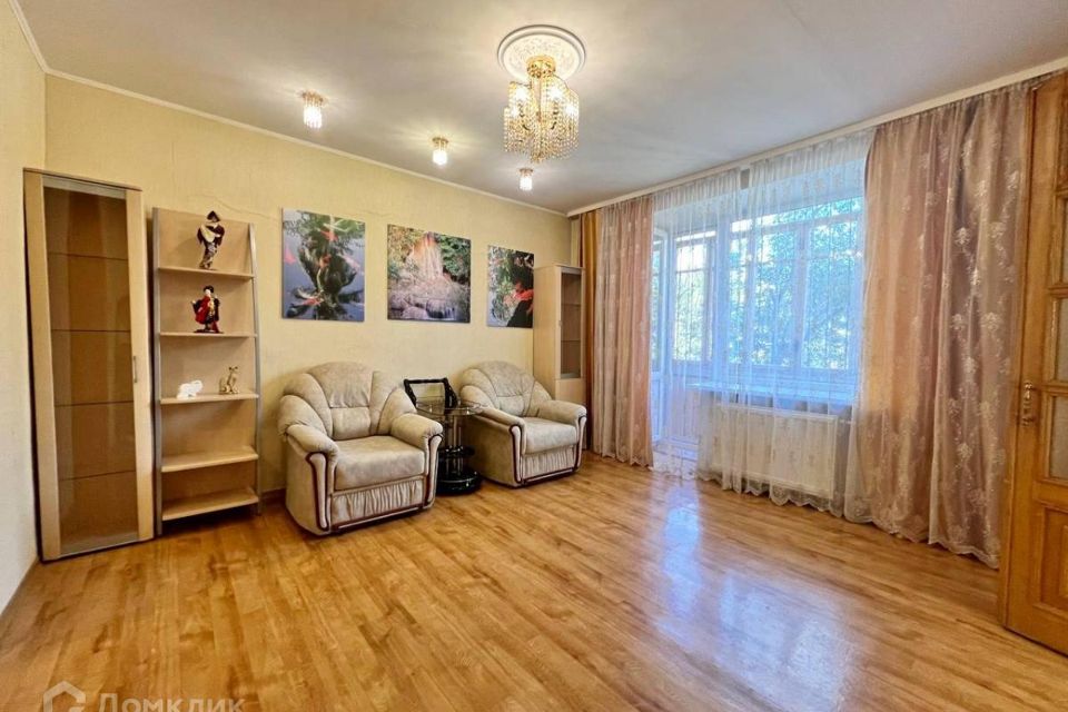 Сдаётся 4-комнатная квартира, 72.3 м²