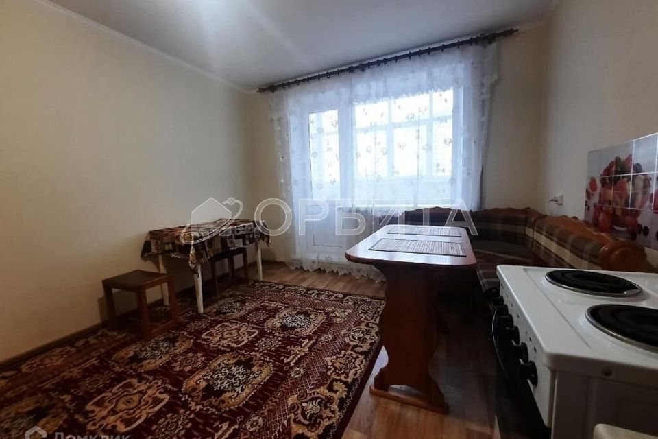 Сдаётся 2-комнатная квартира, 66 м²