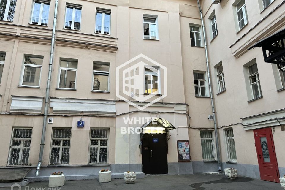 Сдаётся 4-комнатная квартира, 100 м²