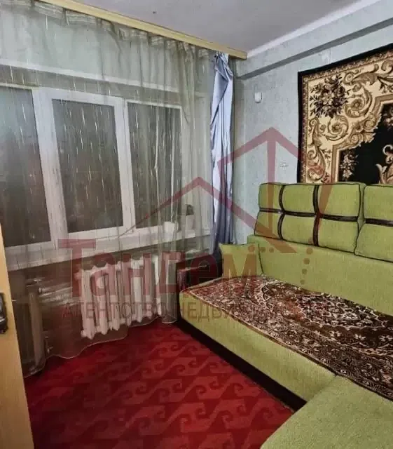Продаётся 3-комнатная квартира, 40.7 м²