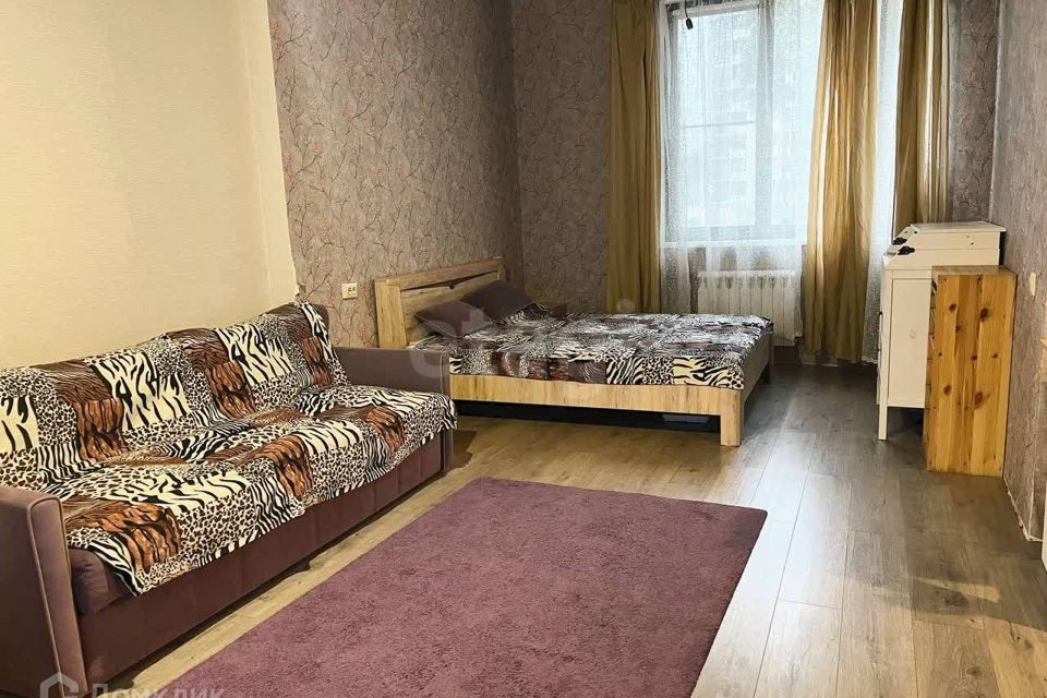 Продаётся 2-комнатная квартира, 81.3 м²