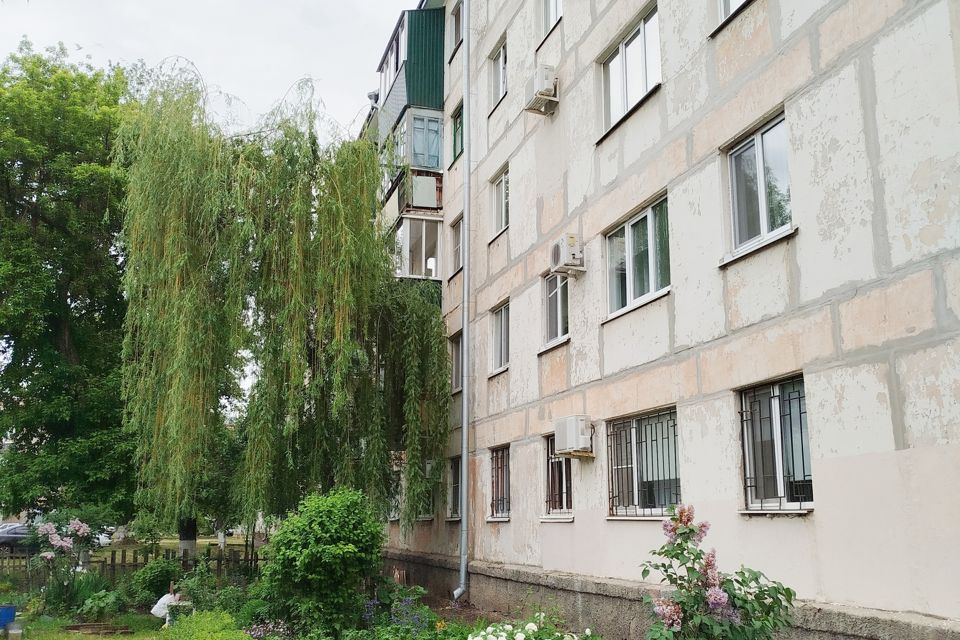 Продаётся 4-комнатная квартира, 63 м²