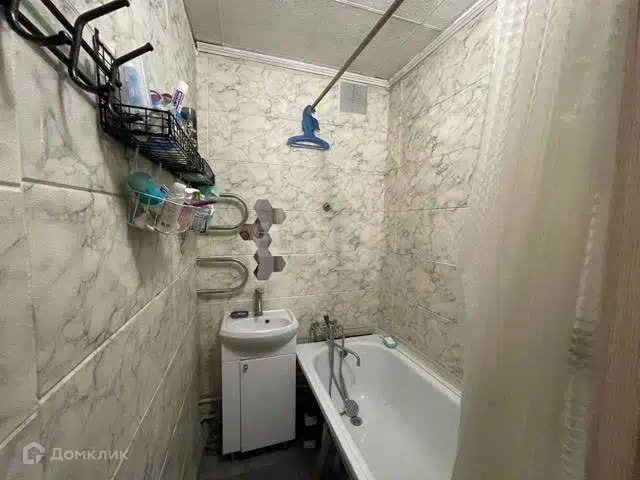 Продаётся 4-комнатная квартира, 64.5 м²