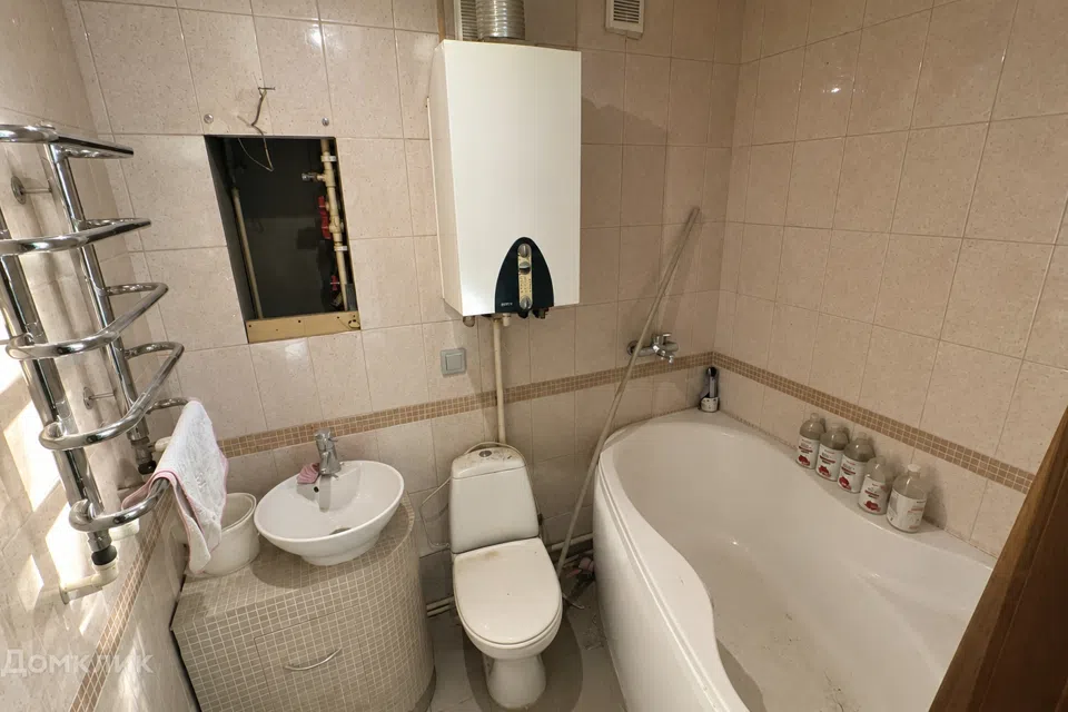 Продаётся 3-комнатная квартира, 63.6 м²