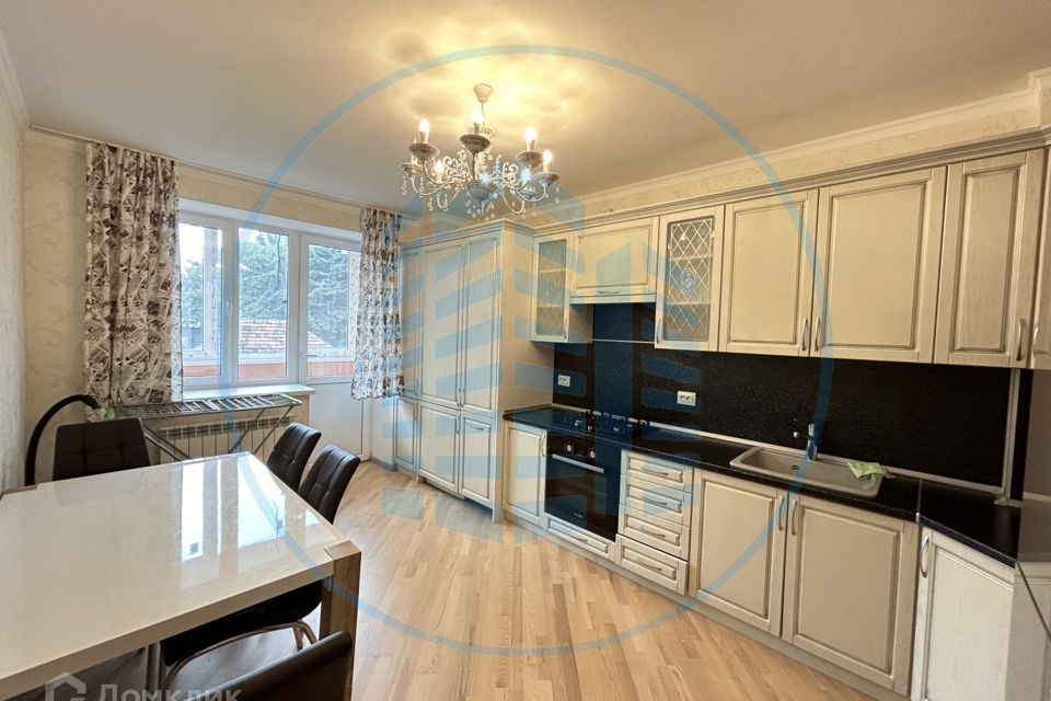Продаётся 2-комнатная квартира, 79.1 м²