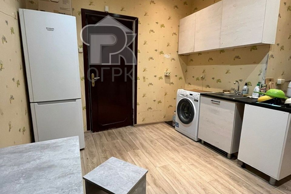 Продаётся комната в 5-комн. квартире, 12.6 м²