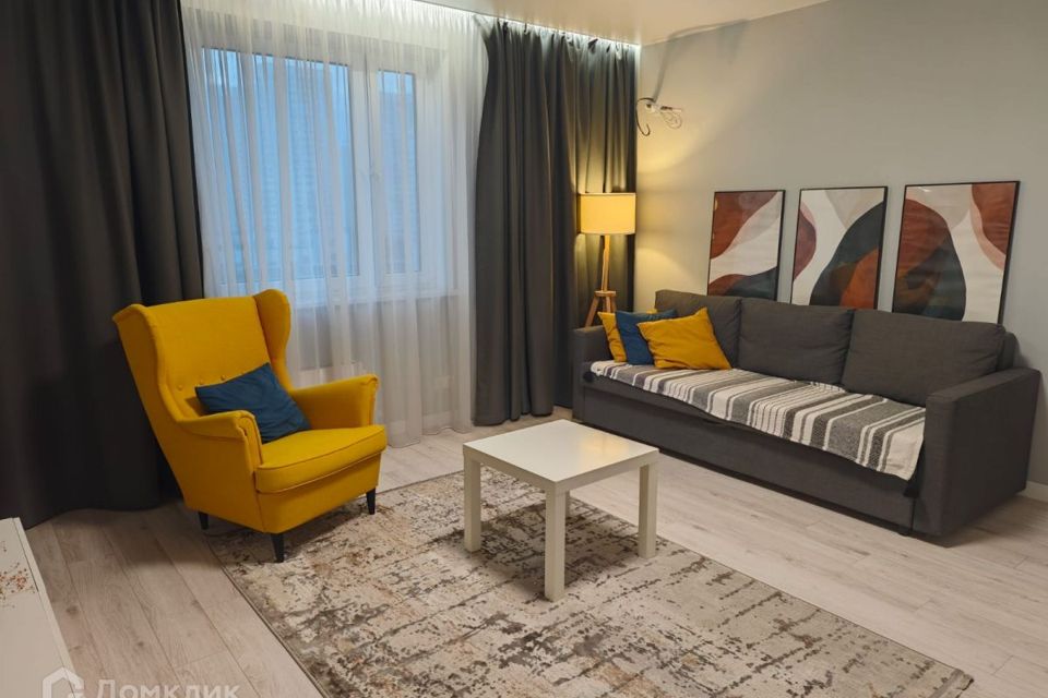 Сдаётся 2-комнатная квартира, 56 м²