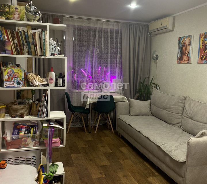 Продаётся 1-комнатная квартира, 32 м²