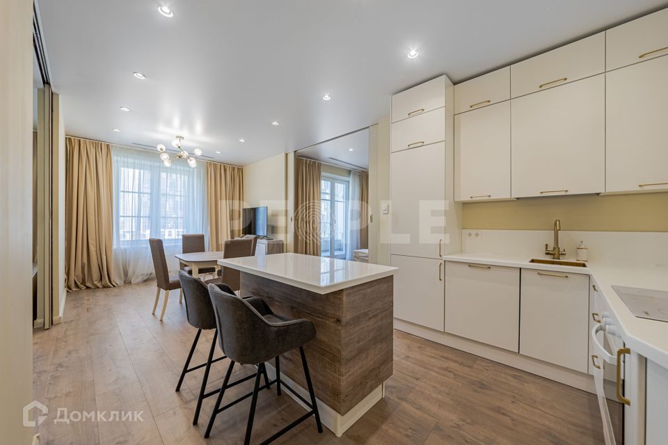 Продаётся 3-комнатная квартира, 70.6 м²