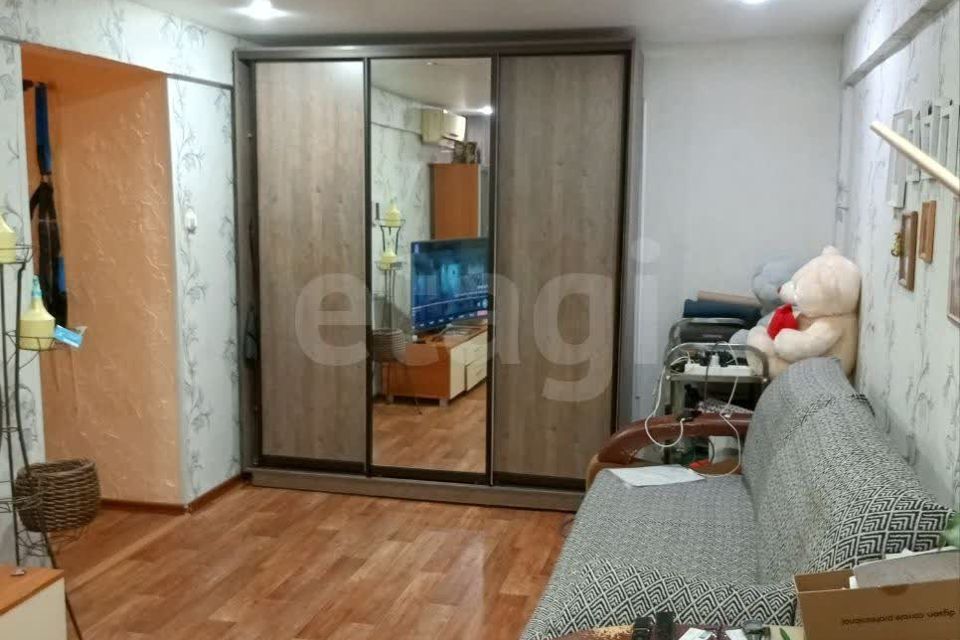 Продаётся 3-комнатная квартира, 55.8 м²