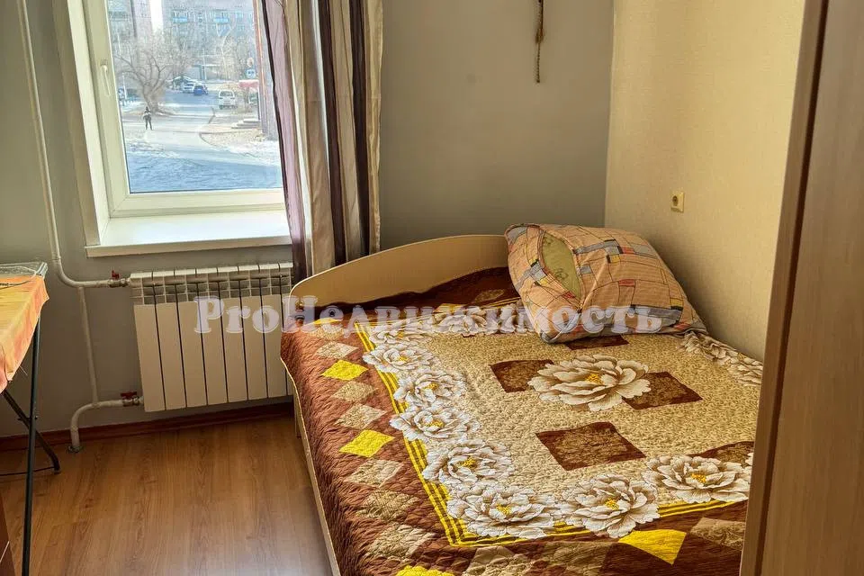 Продаётся 4-комнатная квартира, 70.3 м²