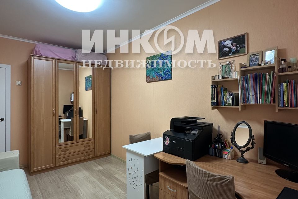 Продаётся 4-комнатная квартира, 76 м²
