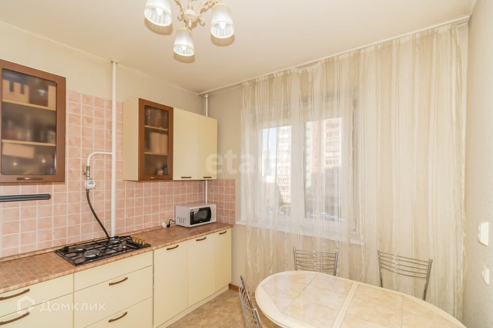 Продаётся 2-комнатная квартира, 56.9 м²