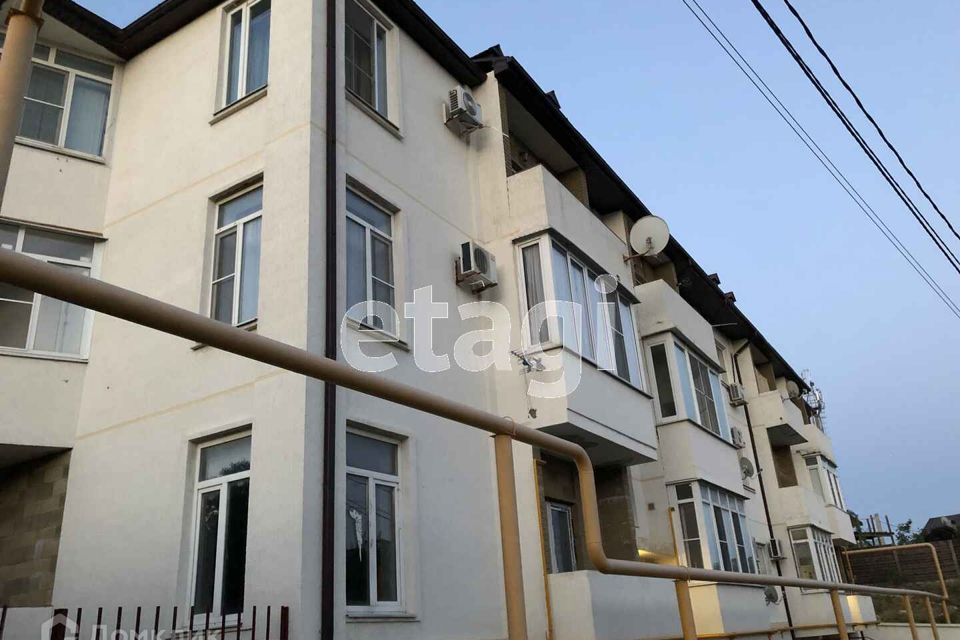 Продаётся 2-комнатная квартира, 43.8 м²