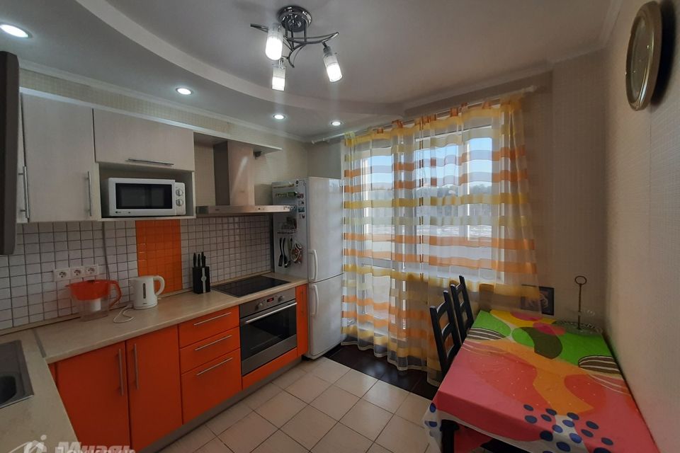 Сдаётся 1-комнатная квартира, 42.3 м²