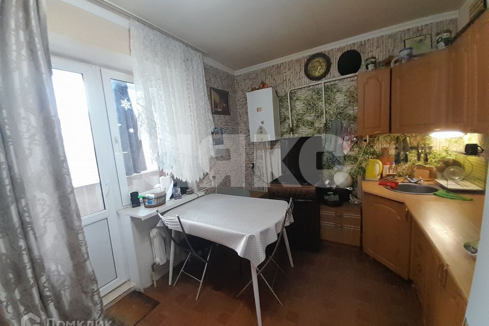 Продаётся 1-комнатная квартира, 49.2 м²