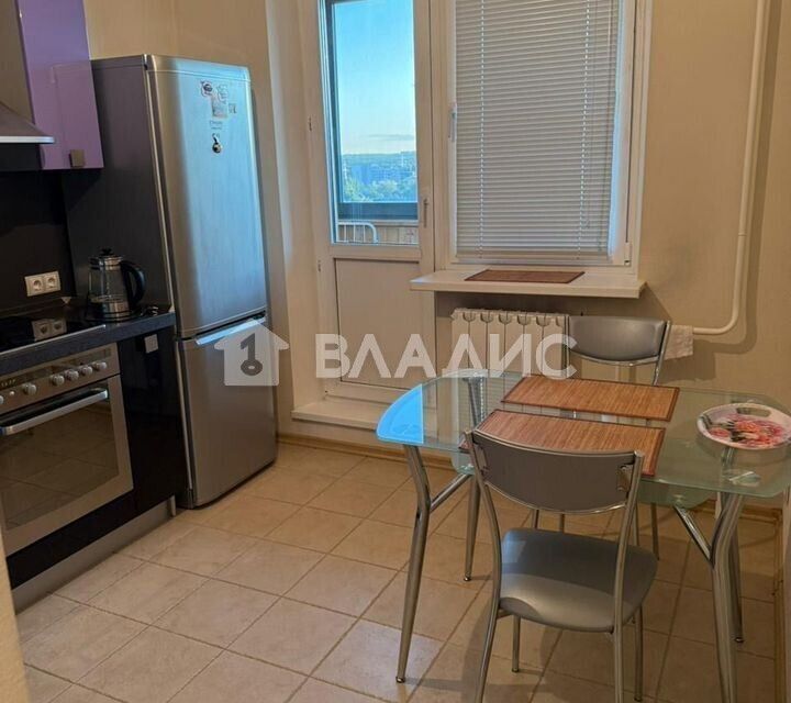 Продаётся 1-комнатная квартира, 42.3 м²