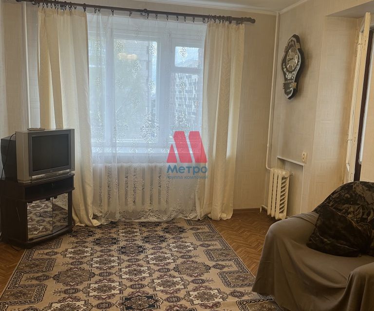 Сдаётся 2-комнатная квартира, 56 м²