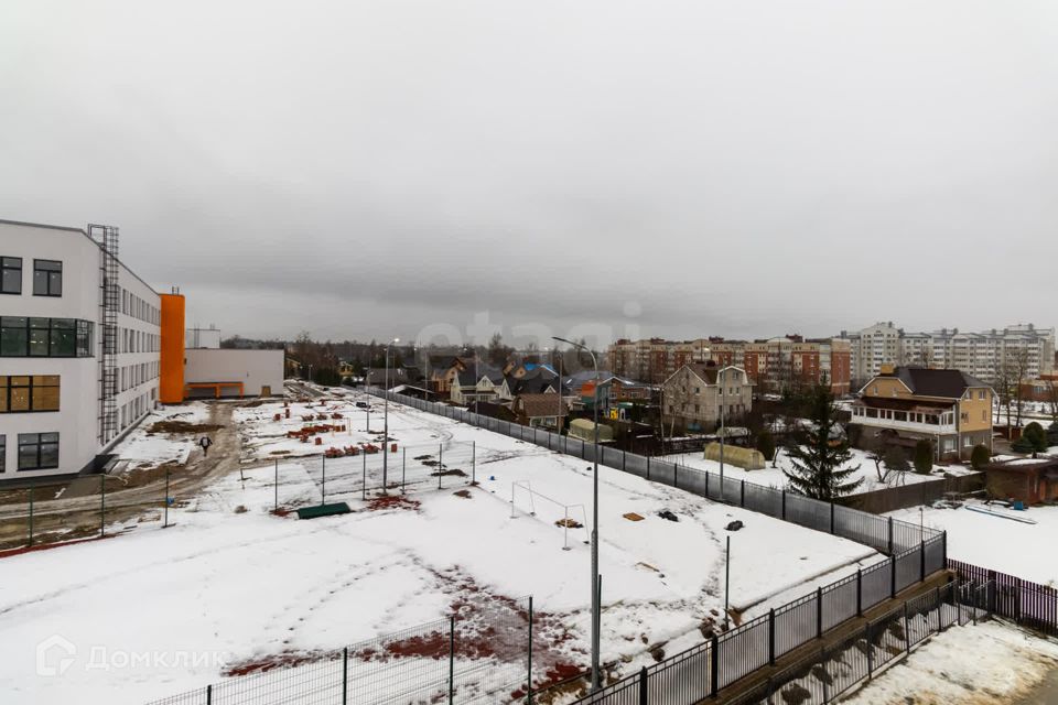 Продаётся 2-комнатная квартира, 69.9 м²