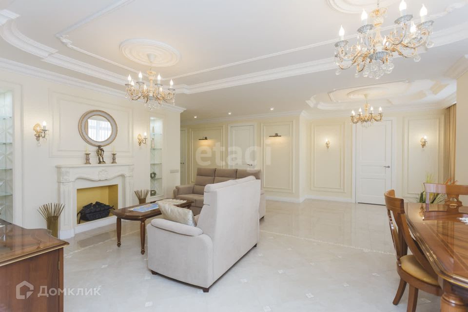 Продаётся 4-комнатная квартира, 136.82 м²