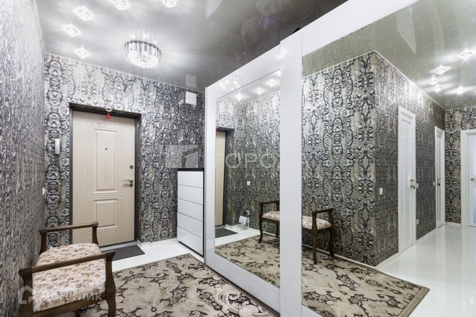 Продаётся 2-комнатная квартира, 81.1 м²