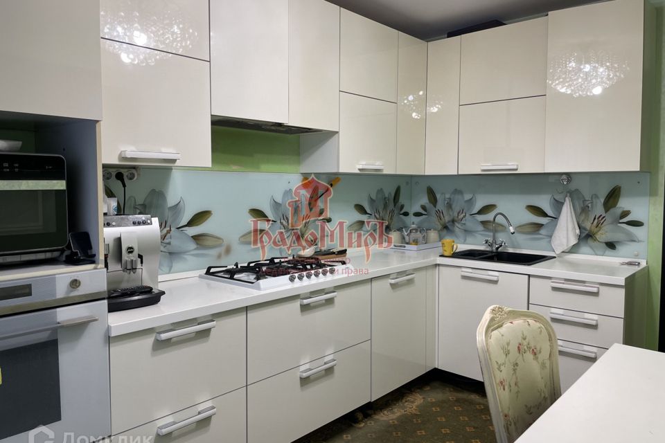 Продаётся 3-комнатная квартира, 71.1 м²