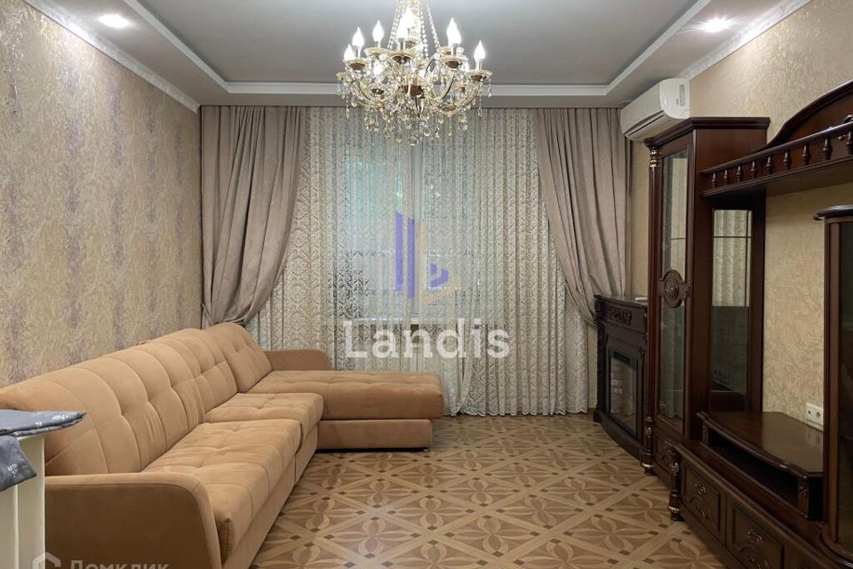 Продаётся 2-комнатная квартира, 65 м²