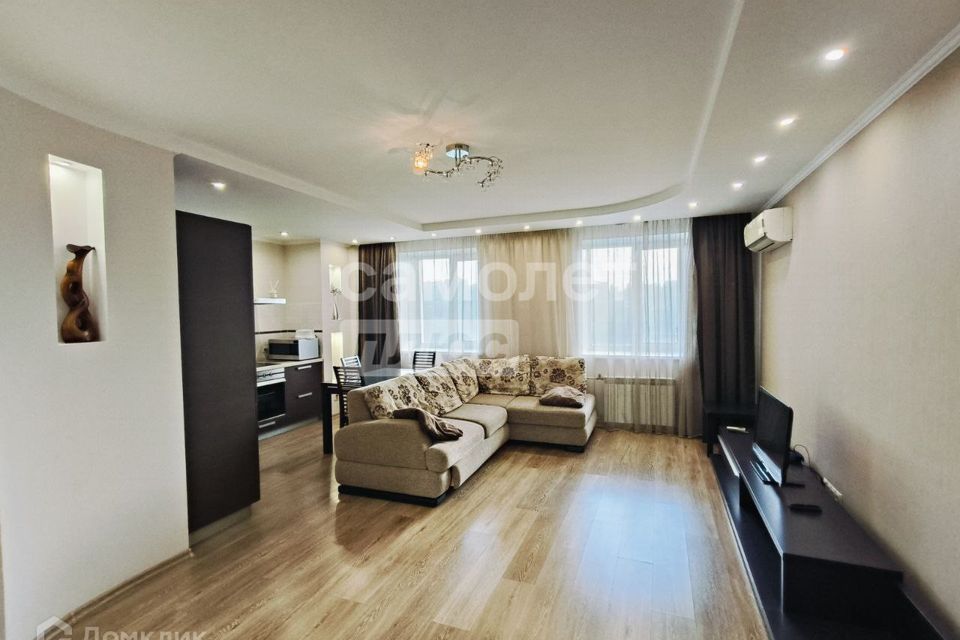 Продаётся 3-комнатная квартира, 87 м²