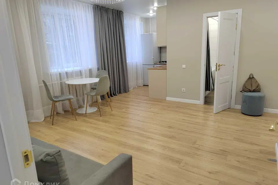 Сдаётся 3-комнатная квартира, 49.8 м²