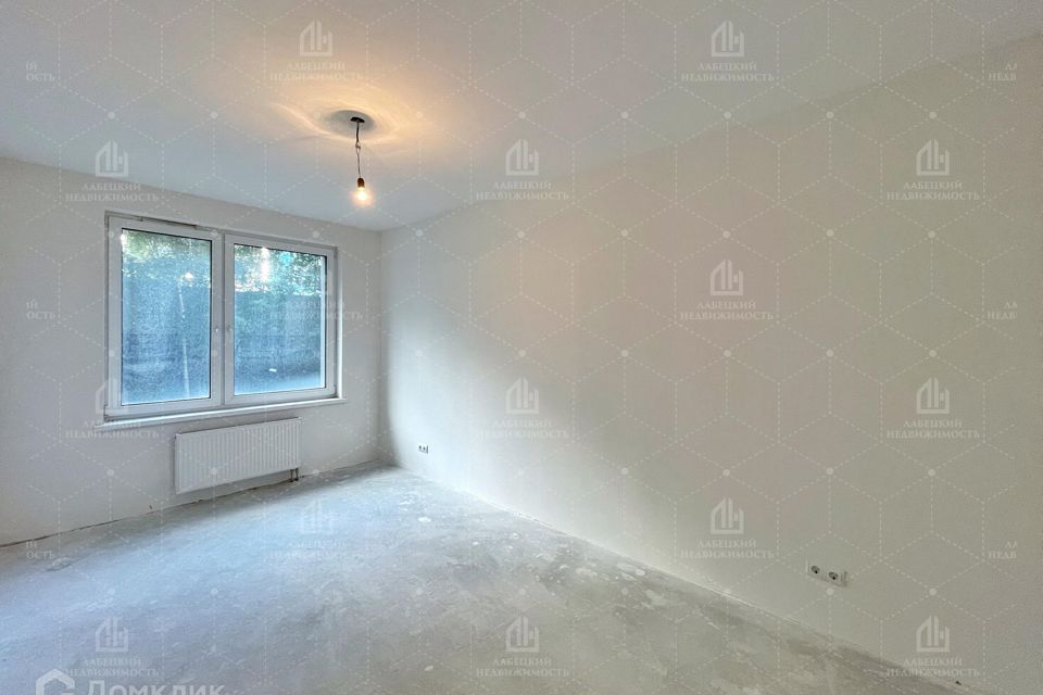 Продаётся 1-комнатная квартира, 37.9 м²