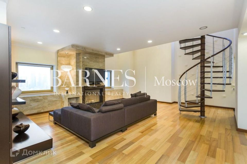 Продаётся 6-комнатная квартира, 254 м²