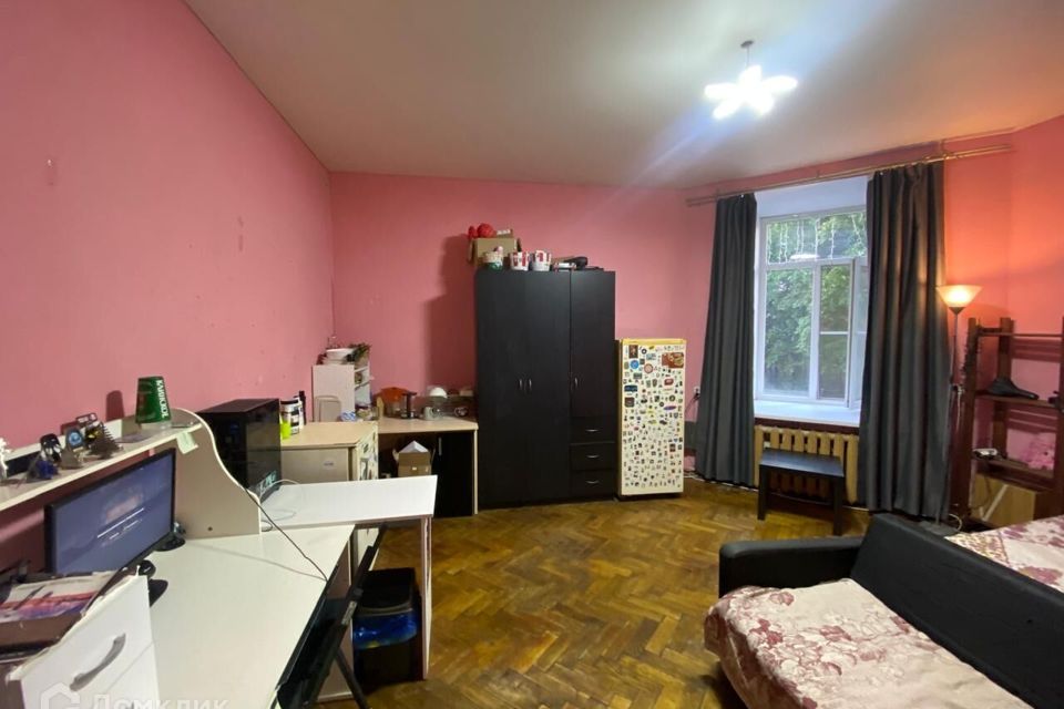 Продаётся комната в 4-комн. квартире, 21.6 м²