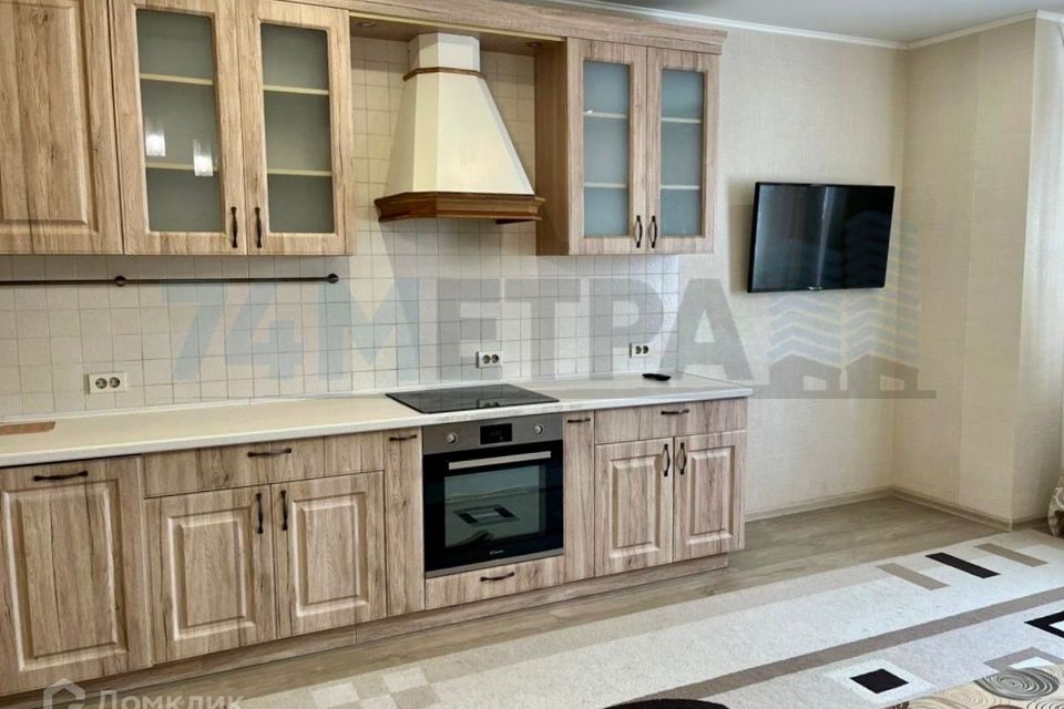 Сдаётся 2-комнатная квартира, 72 м²