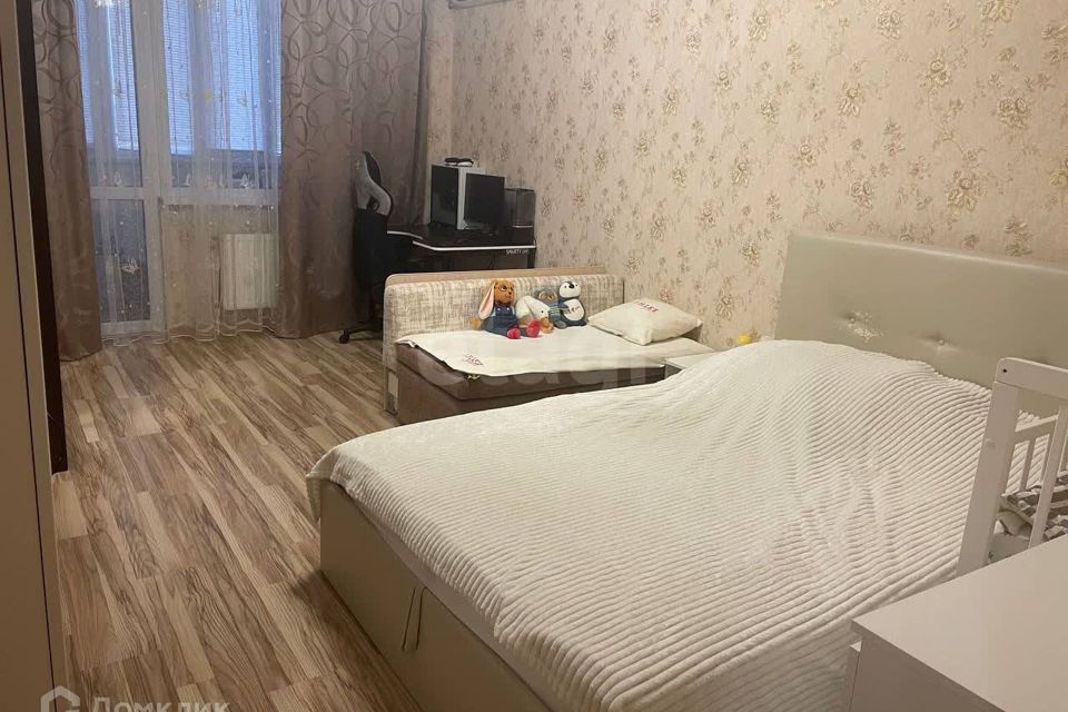 Продаётся 1-комнатная квартира, 42.3 м²
