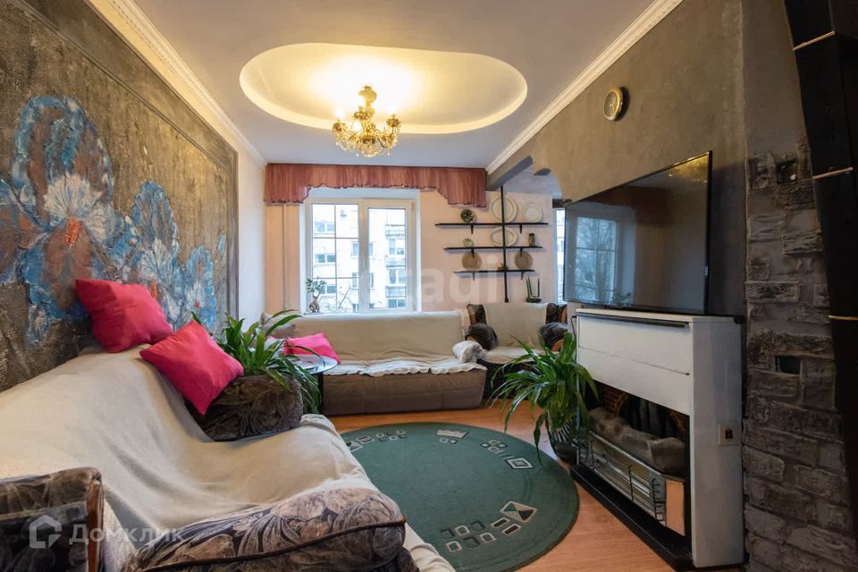 Продаётся 3-комнатная квартира, 63.7 м²