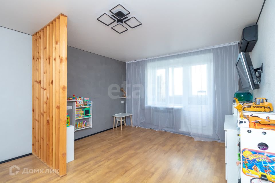 Продаётся 4-комнатная квартира, 73 м²