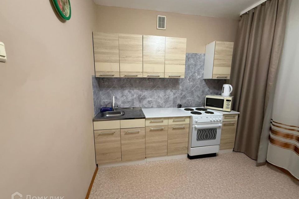 Сдаётся 1-комнатная квартира, 40.4 м²