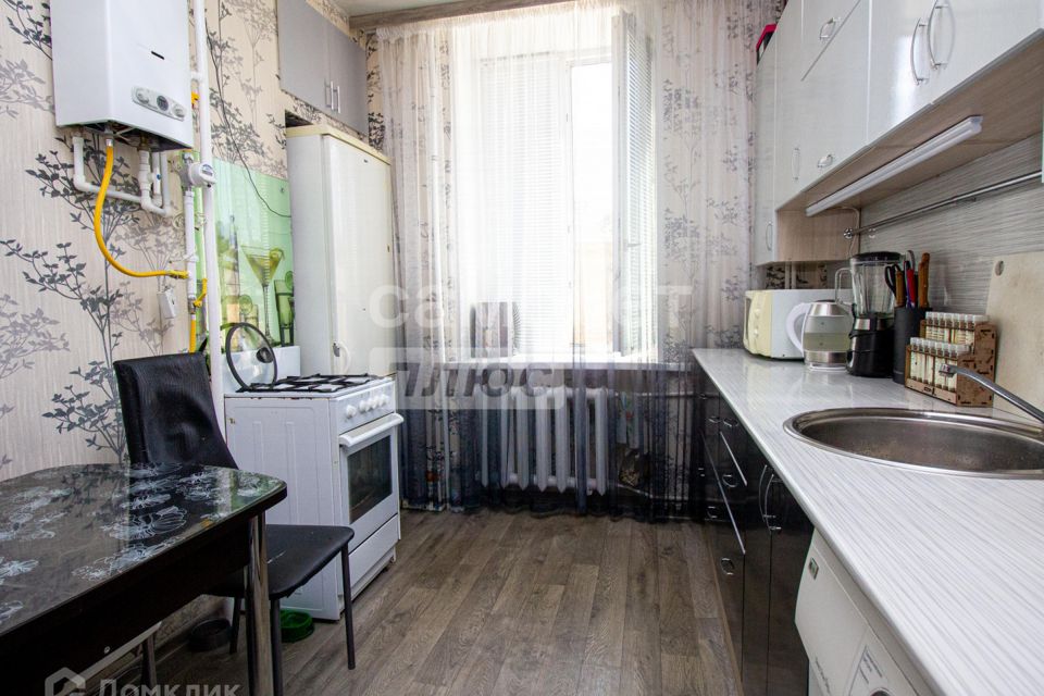 Продаётся комната в 3-комн. квартире, 12 м²