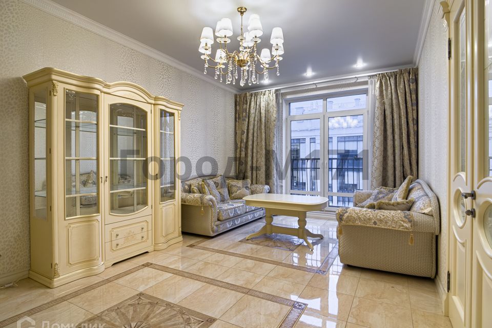 Продаётся 3-комнатная квартира, 110.3 м²