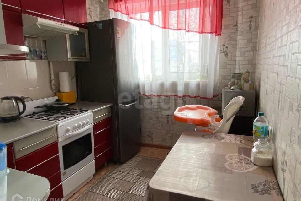 Продаётся 3-комнатная квартира, 60.7 м²