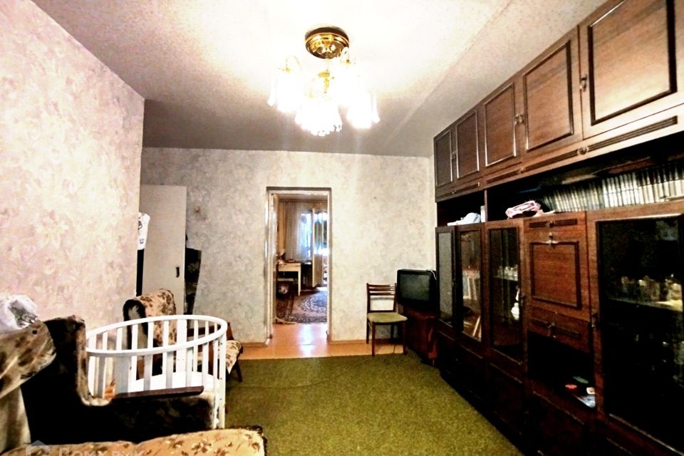 Продаётся 3-комнатная квартира, 55.9 м²