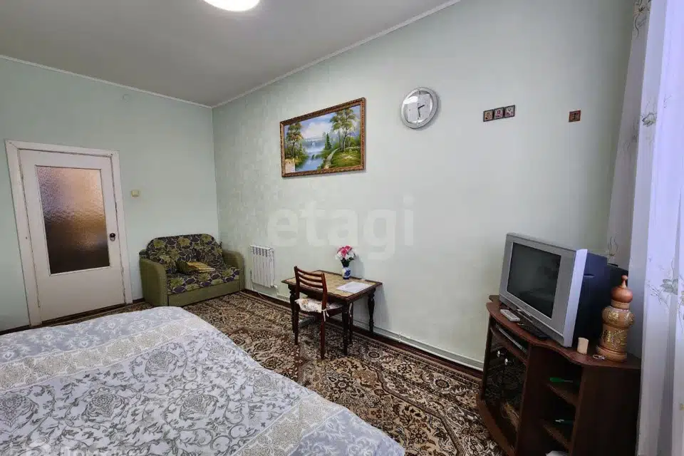 Продаётся 1-комнатная квартира, 37.3 м²